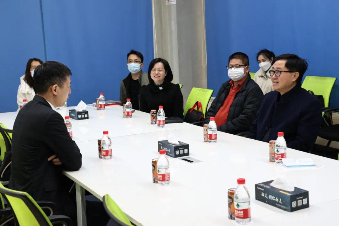 新春暖企！市人大副廳級干部關(guān)瑞麟等領(lǐng)導(dǎo)一行蒞臨我司新春走訪！